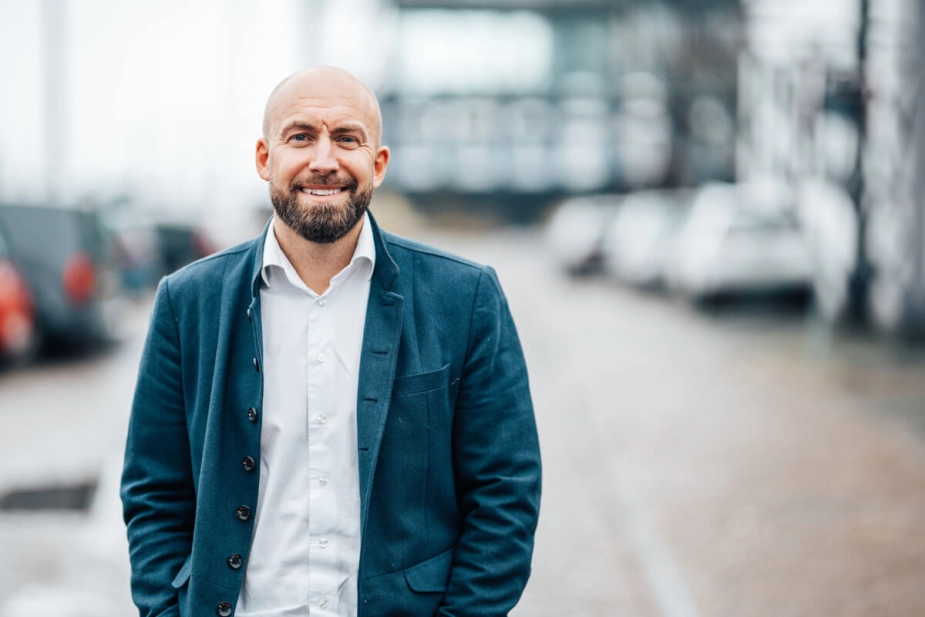 Kim Brynningsen, adm. direktør og stifter, indsats.