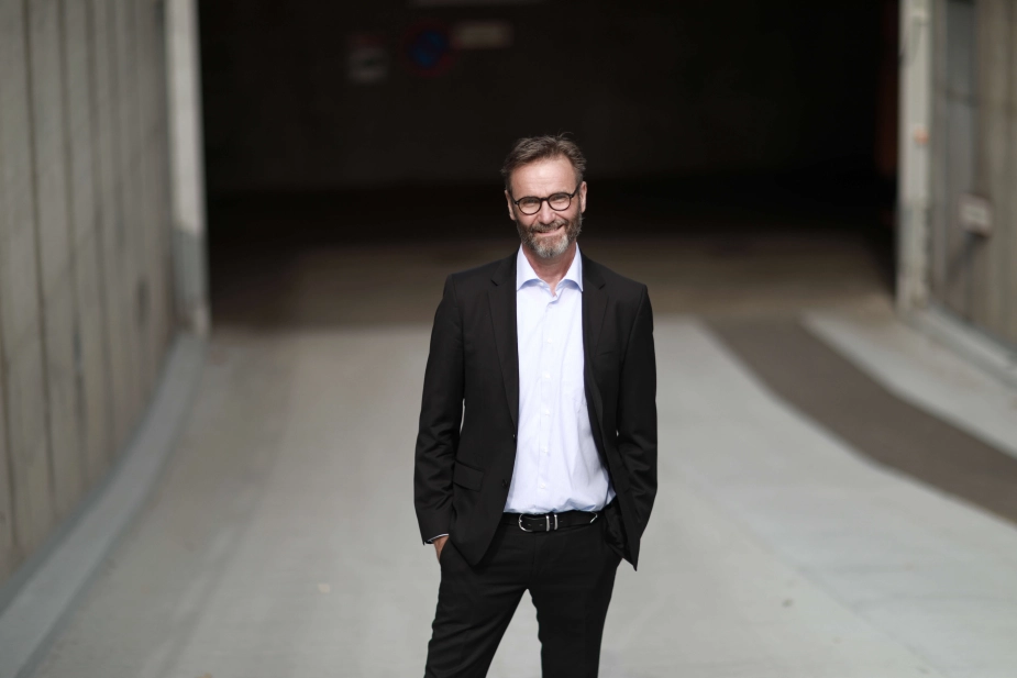 Administrerende direktør i KL Kristian Vendelbo forklarer om borgmesterstudiekredse, som skal diskutere aftalesystem, finansiering og kommissorium til analyse af udligningen.
