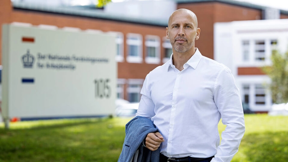 Professor på Det Nationale Forskningscenter for Arbejdsmiljø, Lars L. Andersen, er hovedforfatter bag det nye europæiske forskningsstudie.