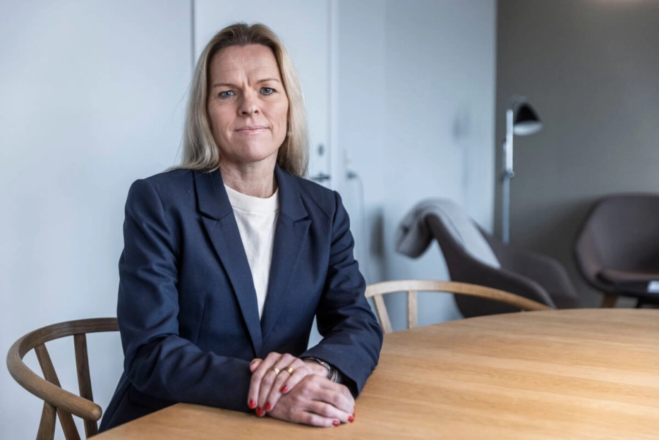 "Det er altid meget ulykkeligt, når der kommer sager om medarbejdere, der ikke
formår at varetage deres opgave i omsorgen for de svageste borgere," siger ældreminister Mette Kierkgaard (M) i et ministersvar.