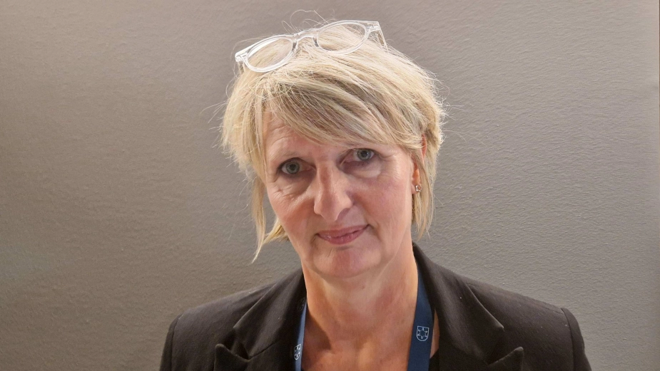 Louise Thule, chef for Senior og Rehabilitering i Haderslev Kommune, foreslår, at digitale løsninger skal være førstevalg i ældreplejen.