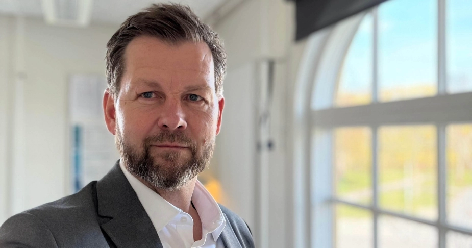 Uden en ændring af retorikken, skabes der ikke grundlag for reel nytænkning og forandring, mener Michael Bjørn, ældredirektør i Assens Kommune.