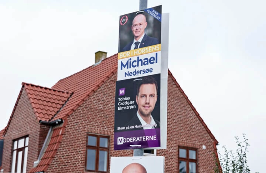 Lygtepælene i Horsens får måske lidt bedre plads til valgplakaterne frem mod kommunalvalget i 2025.