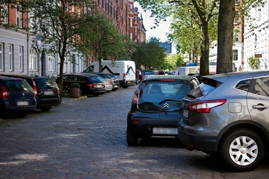 Der er flere licenser til at parkere i Aahus, end der er P-pladser.