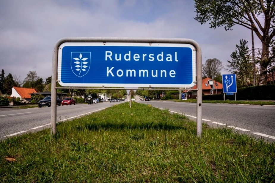 En tidligere ansat i Rudersdal Kommune kræver en undskyldning fra borgmesteren efter en fyring førte til politianmeldelse - og siden sagsfrafald.