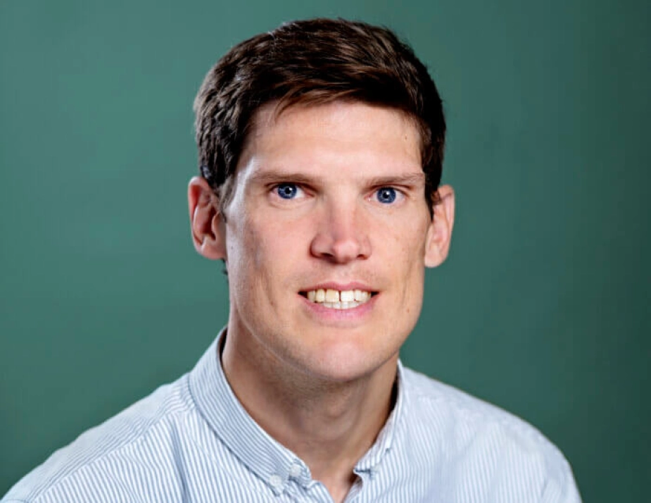 Søren Skårhøj, chefkonsulent i Den Sociale Investeringsfond, fortæller, at fonden laver bæredygtige investeringer, så indsatser, der virker, kan bliver videreført i kommunerne.