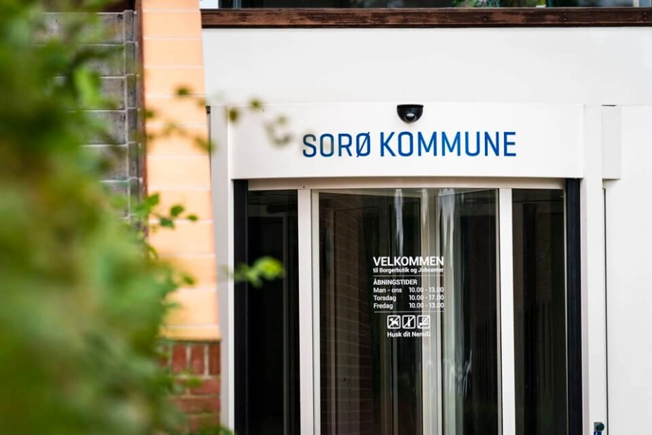 Sorø byråd venter nu på redegørelse i en sag om vennetjenester, hvor borgmester Gert Jørgensen er midtpunkt.