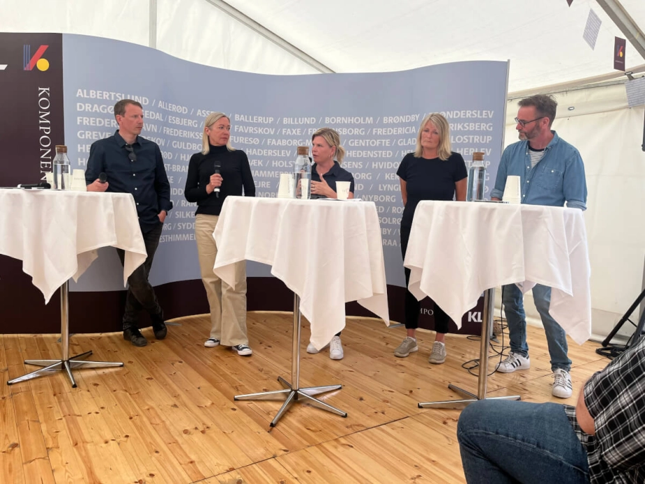 Birgit S. Hansen og Pernille Beckmann debatterede den hårde tone, der følger med at være i politik, på Folkemødet.